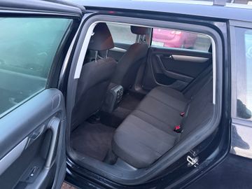 Volkswagen Passat Variant - 9