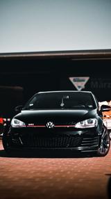 Volkswagen Golf 7 GTI 2.0 TSI - Volkswagen Golf mit Benzin-Antrieb: Kleinwagen, 2.0
