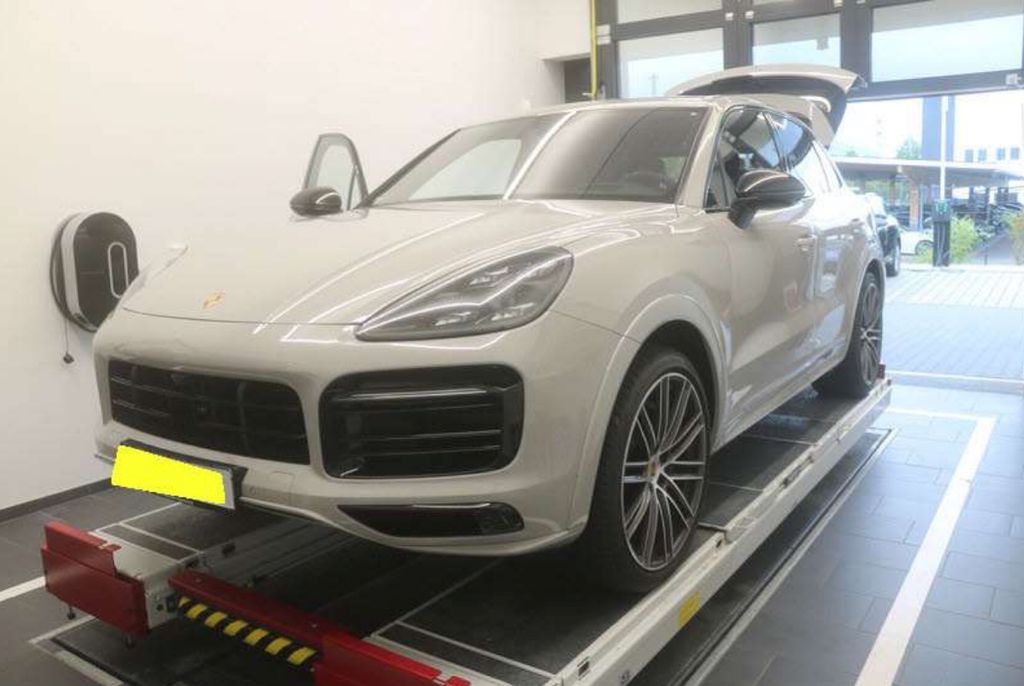 Image of Porsche Cayenne