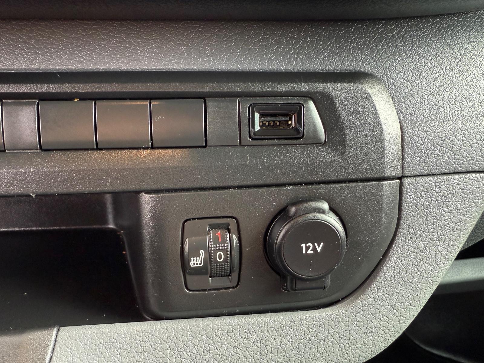 Peugeot Expert 2.0 HDI Premium L2 KLIMA NAVI TEMP AHK