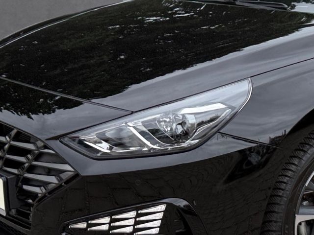 Fahrzeugabbildung Hyundai i30 1.5 cw Trend +KLIMA+NAVI+PDC+RFK+DAB+UVM+