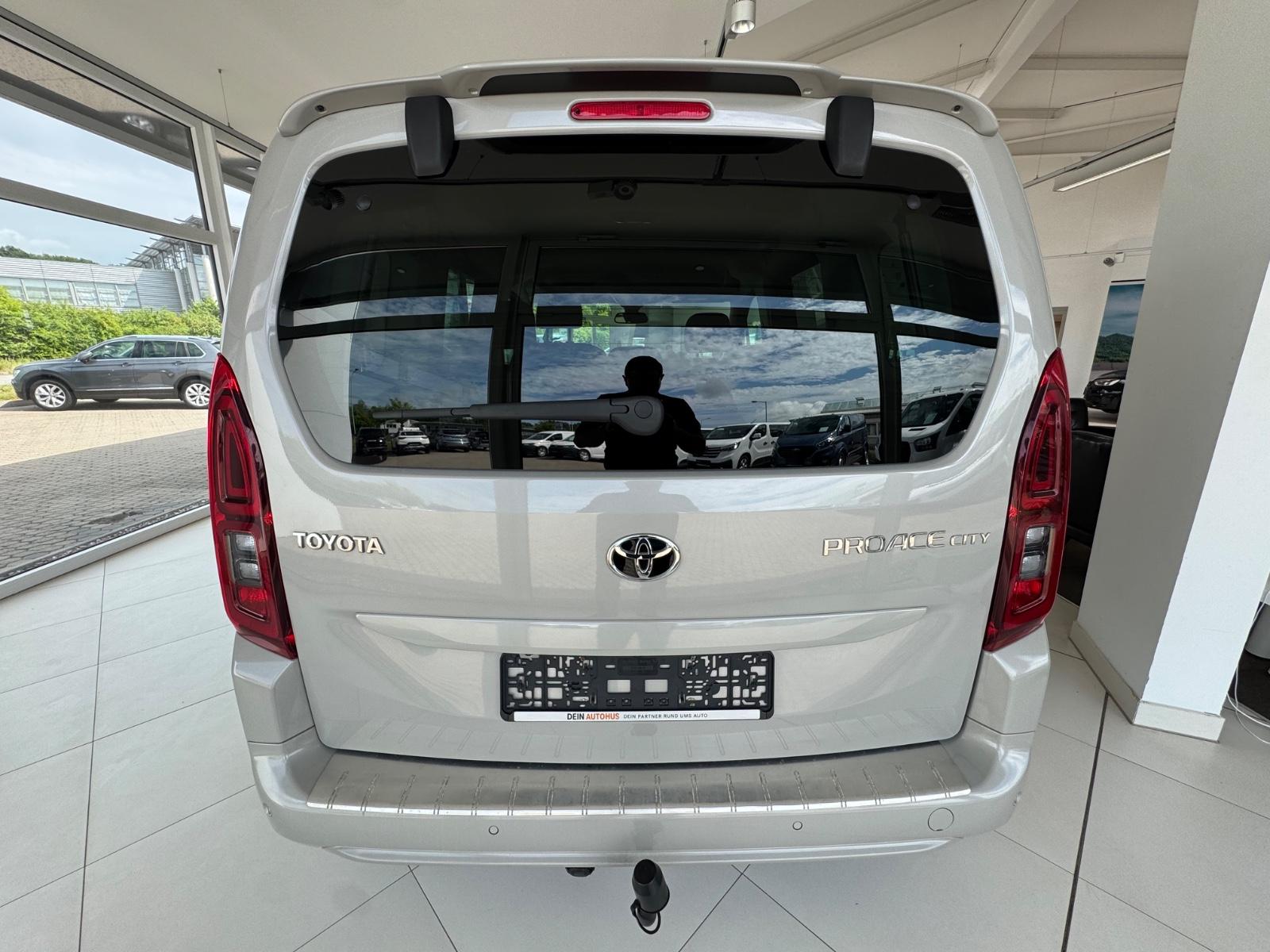 Toyota Proace City Verso L1 Team Deutschland/R-Kamera
