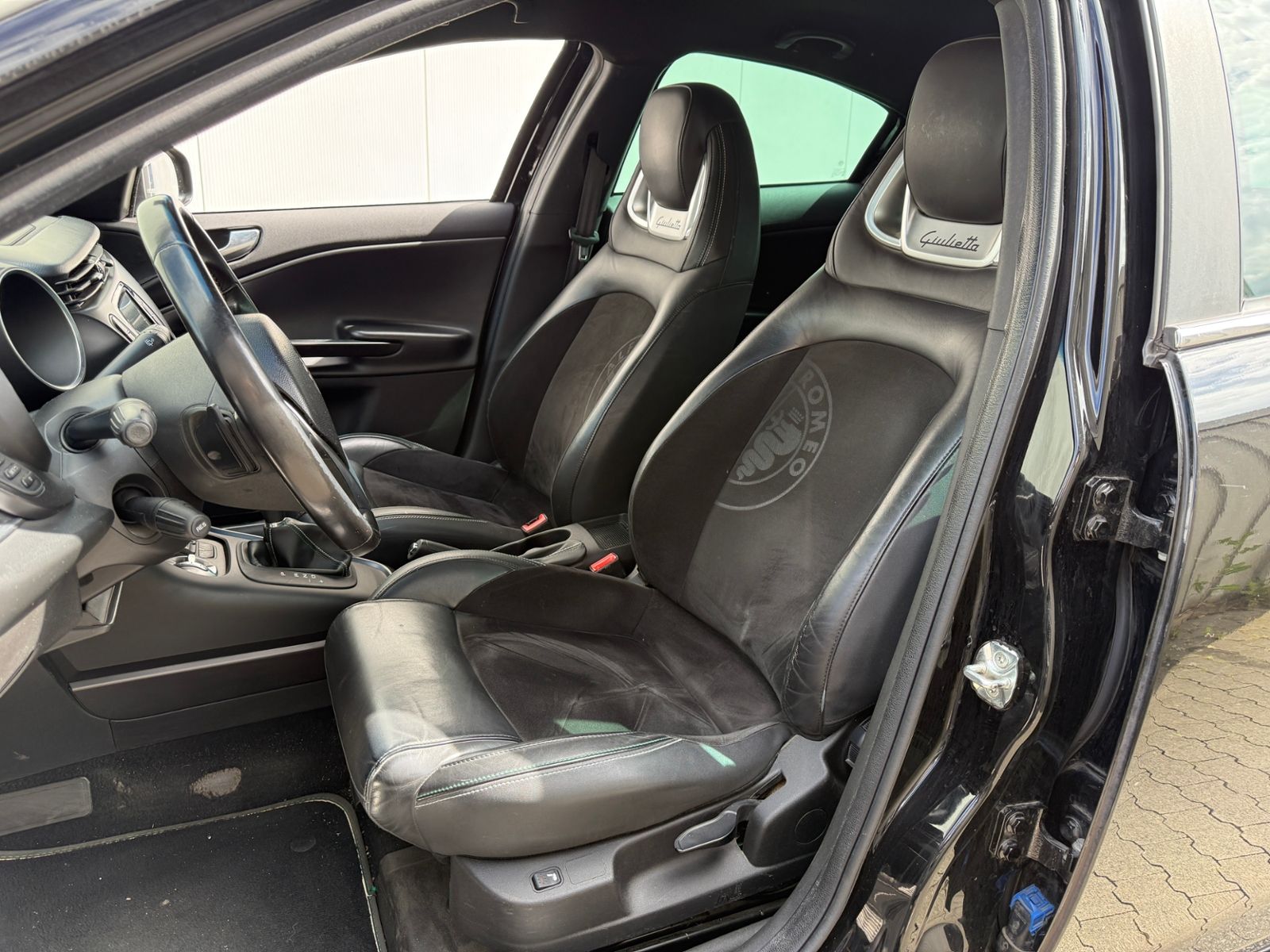 Fahrzeugabbildung Alfa Romeo Giulietta QV Line XENON NAVI ALU