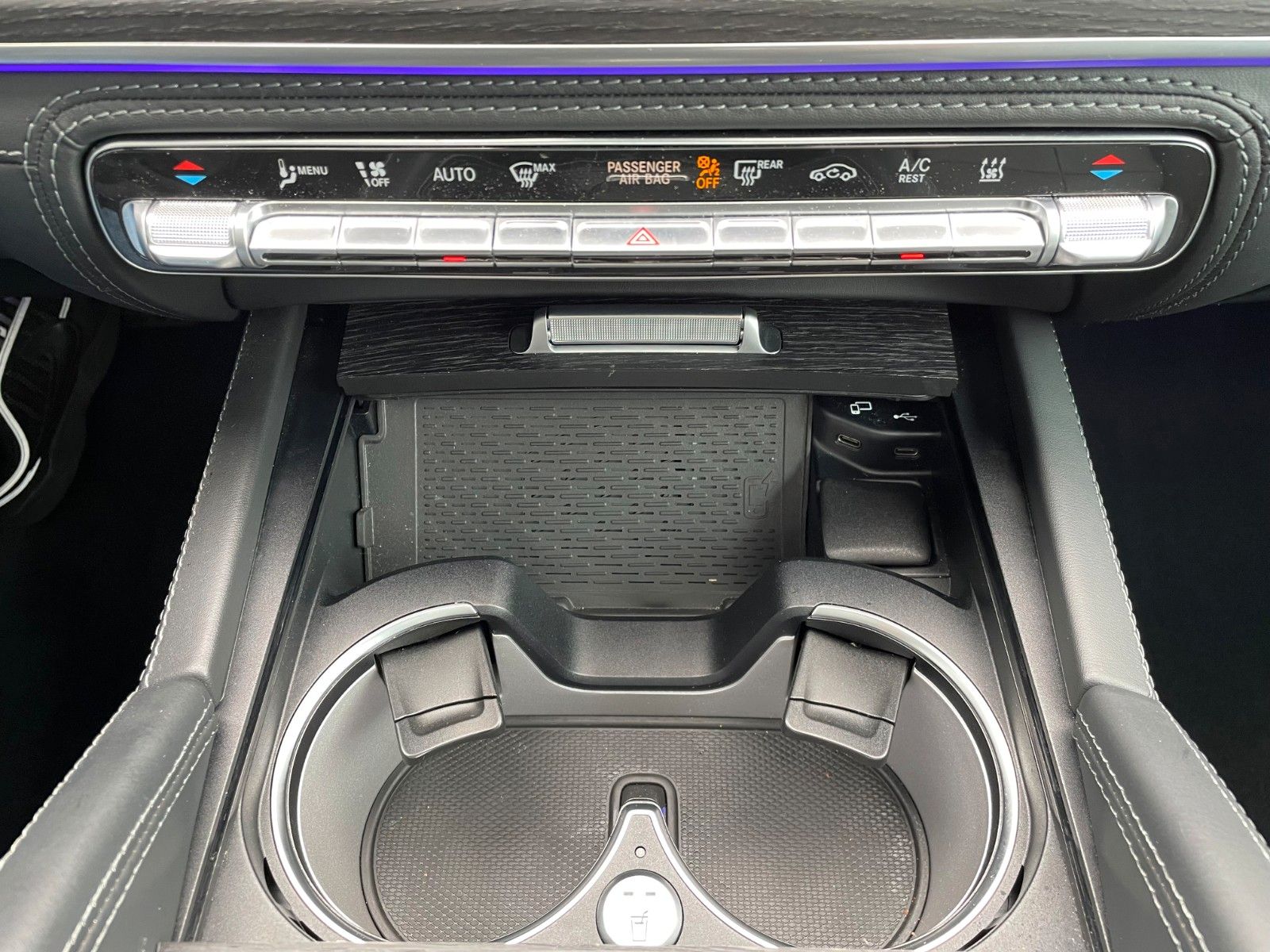 Fahrzeugabbildung Mercedes-Benz GLS 580 4M AMG Pano+AHK+Burm+7Sitz+HUD+Fond+VOLL