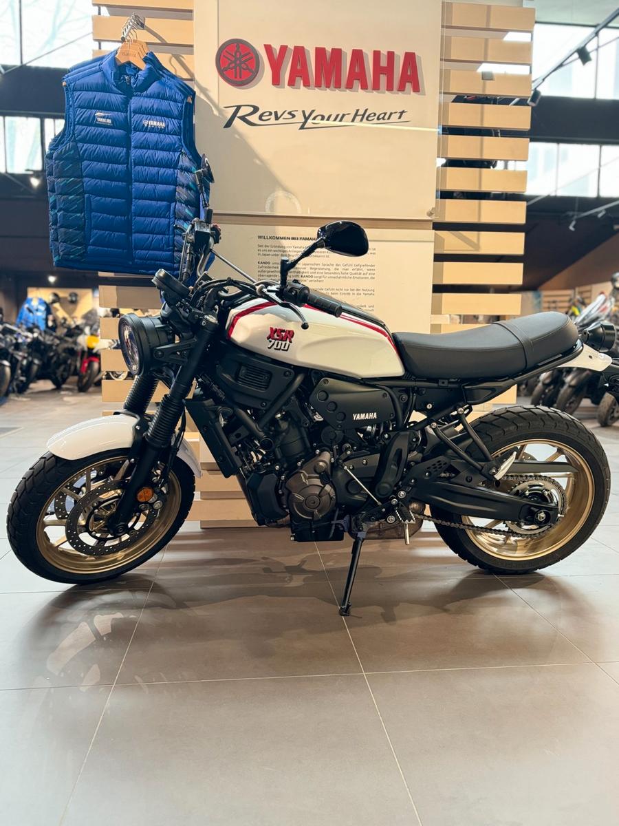 Yamaha XSR 700 XTribute