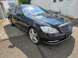 Mercedes-Benz S 500 4MATIC Getriebe Neu AMG - gebrauchte Mercedes-Benz S 500 aus dem Jahr 2010