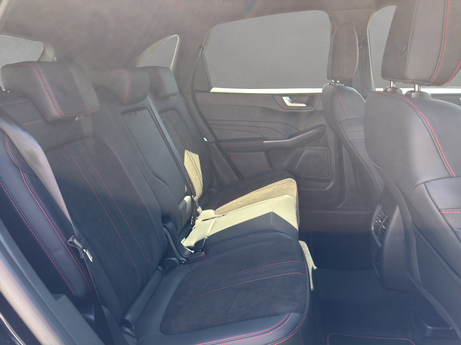 Fahrzeugabbildung Ford Kuga 1.5 ST-Line X ACC/AHK/KAMERA/LED/NAVI/SHZ/