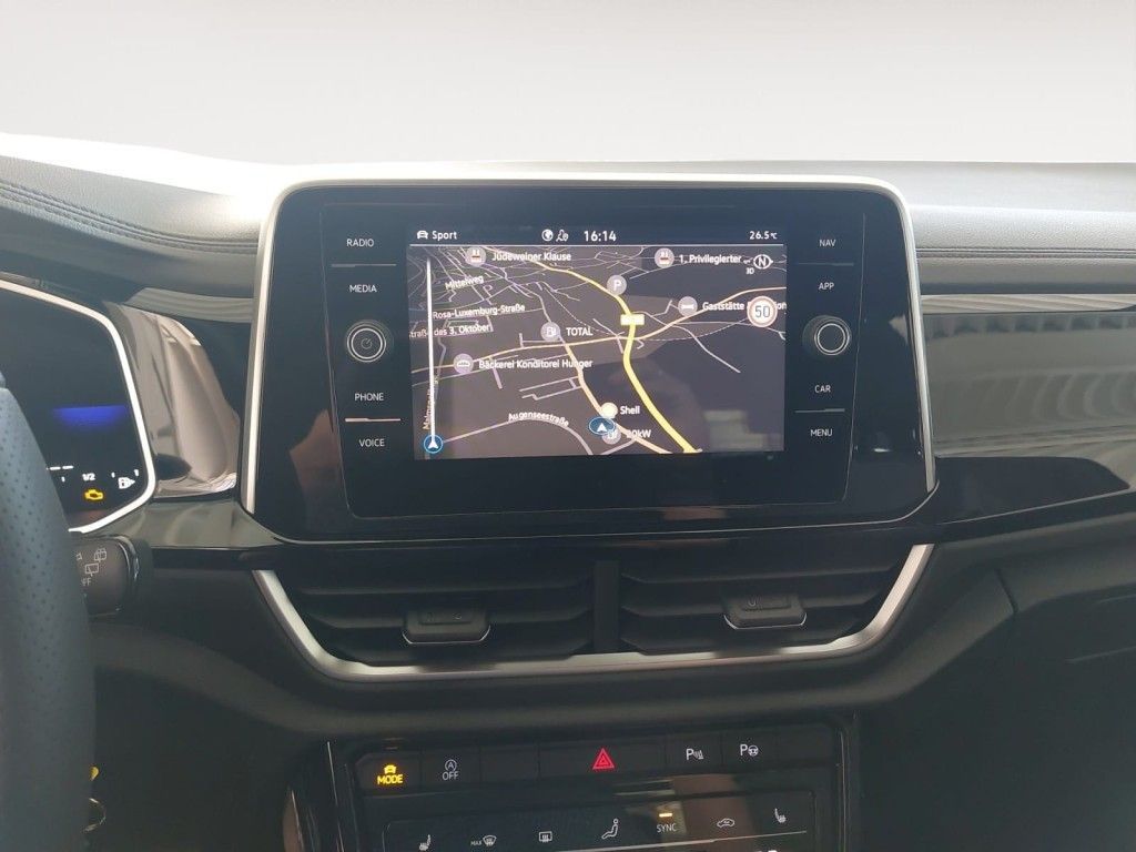 Fahrzeugabbildung Volkswagen T-Roc 1.5 TSI DSG R-Line AHZV
