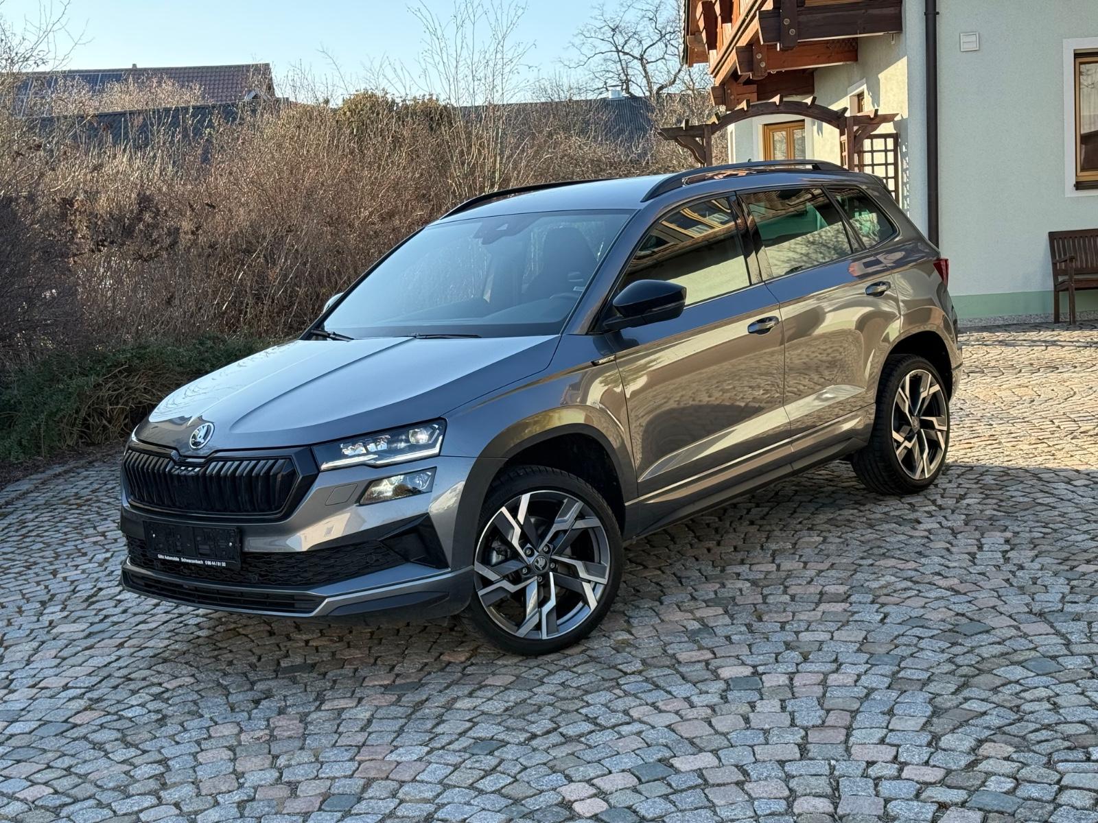 Skoda Karoq Sportline 1.5 DSG / Navi / ACC / Matrix