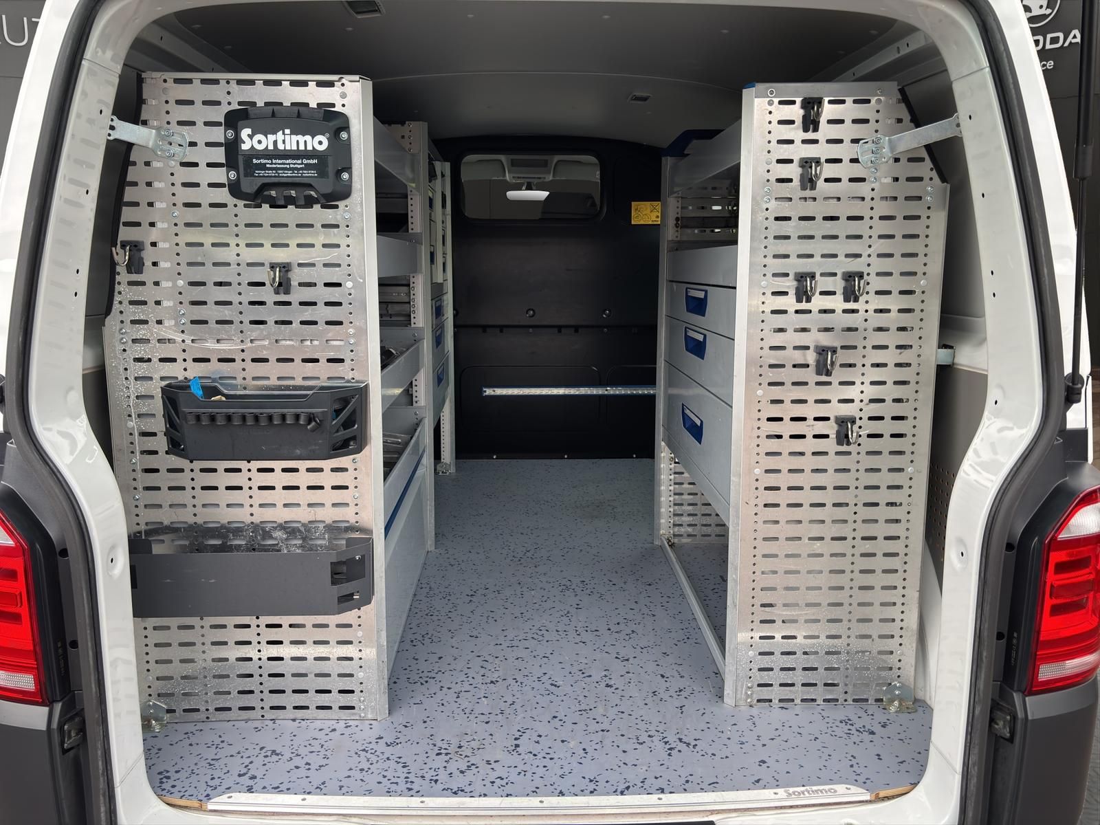 T6 Transporter Kasten 2.0 TDI NAVI RFK ACC LED