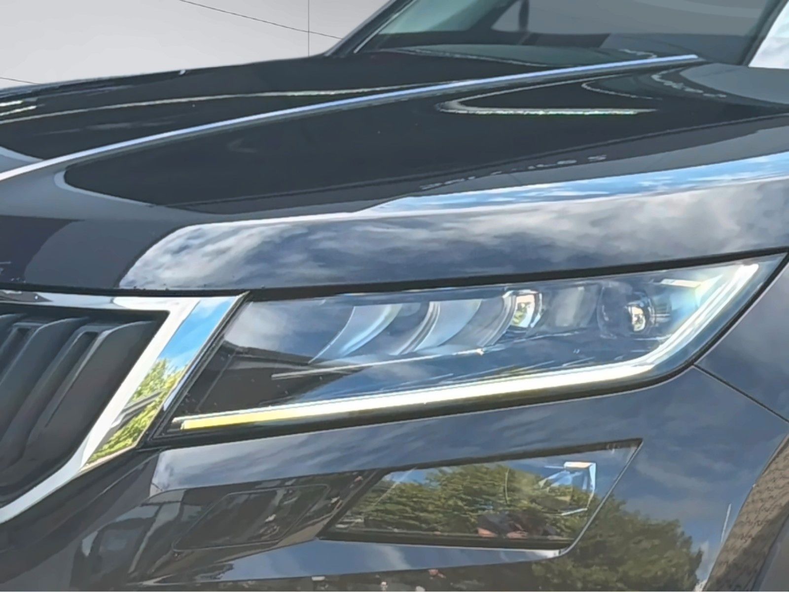 Skoda Kodiaq Ambition 1.5 TSI LED SHZ AHK RFK ACC NAVI foto 5