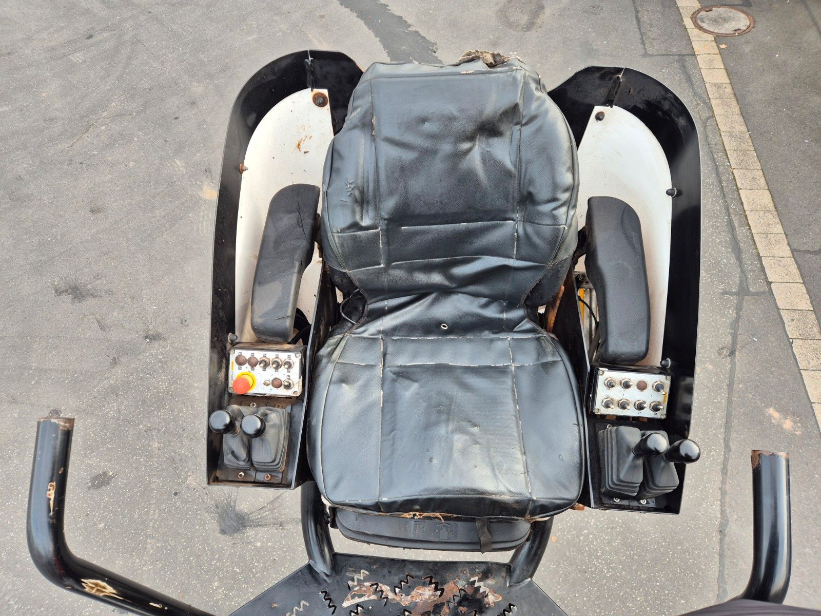 Fahrzeugabbildung DAF XF 460 6x4 Epsilon M12Z91