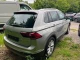 Volkswagen Tiguan 2.0 HLBMT4M 132TSIM6A - VW Tiguan Gebrauchtwagen in Bielefeld