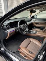 Mercedes-Benz E 220 d 4MATIC Autom. 