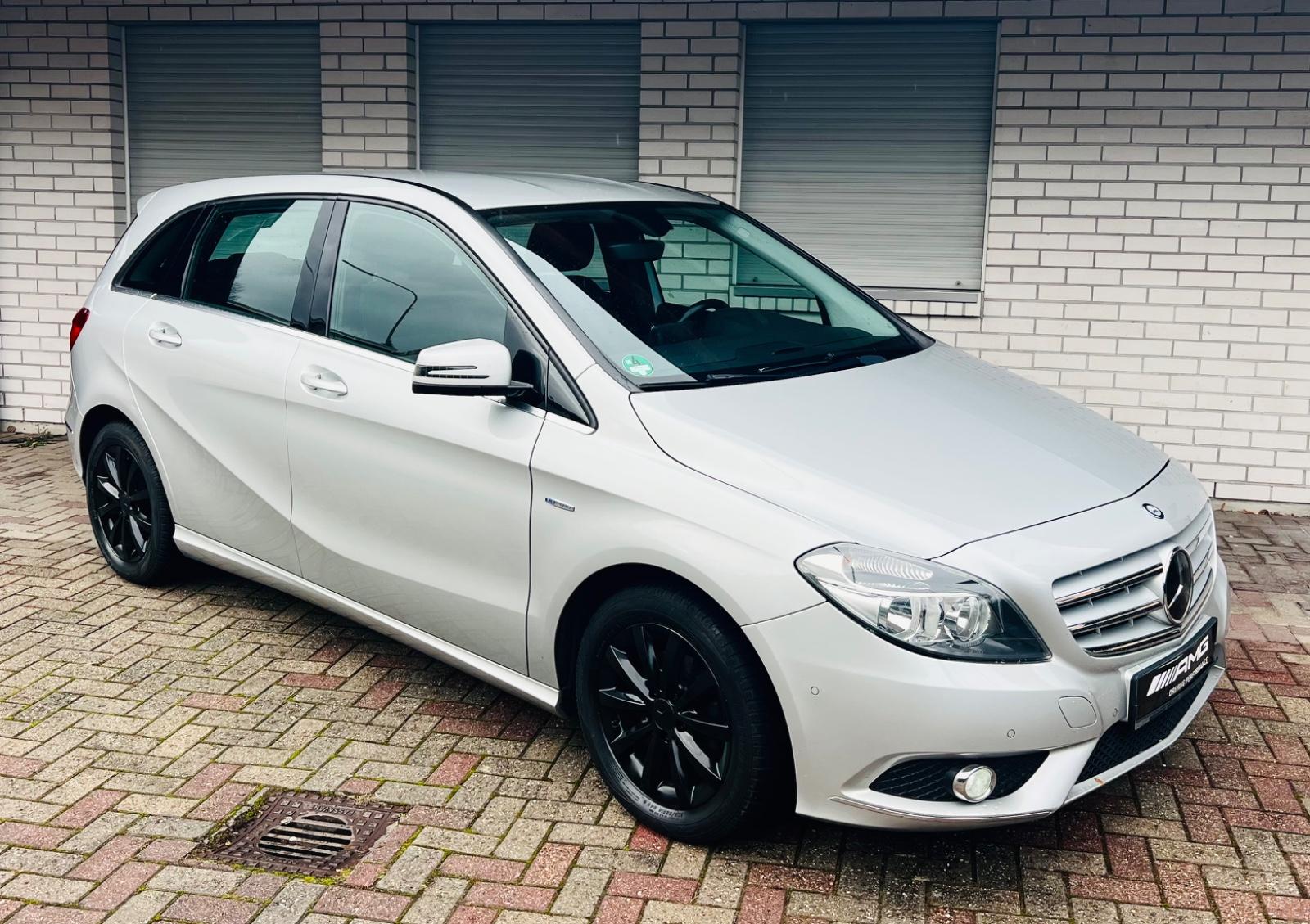 Mercedes-Benz 180 CDI Sitzheizung Navi AHK PDC Euro5