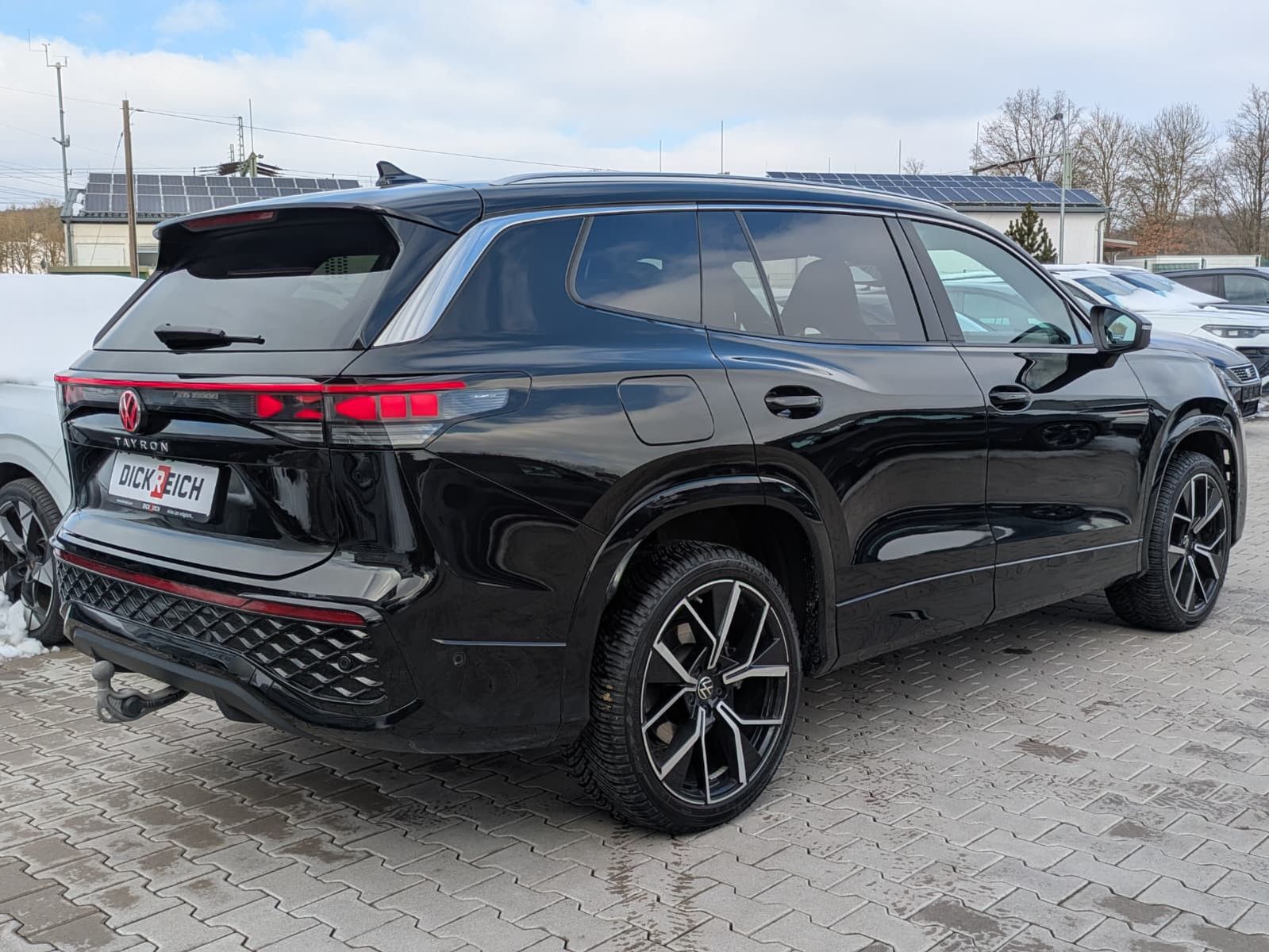 Fahrzeugabbildung Volkswagen Tayron 2.0 TDI 4M R-Line 7Si*MATRIX*AHK*PANO*HUD