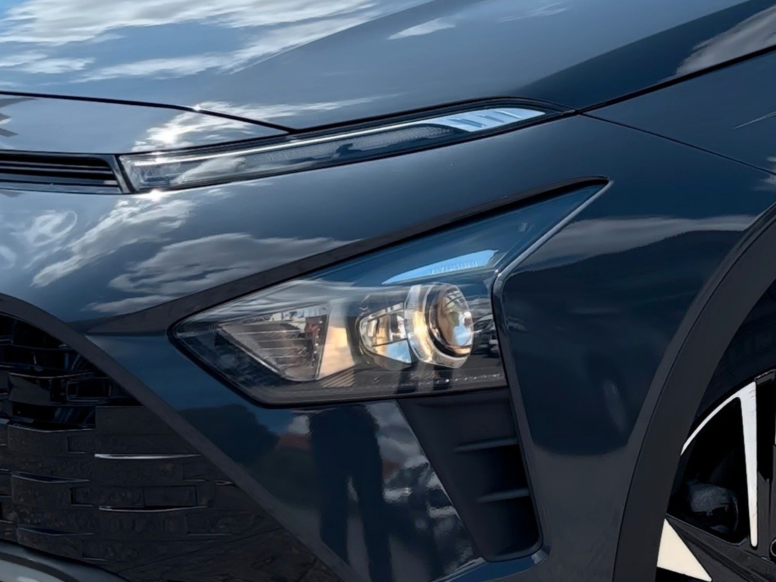 Fahrzeugabbildung Hyundai BAYON Connect & Go Mild-Hybrid