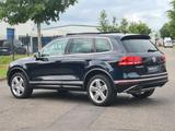 Volkswagen Touareg V6 TDI R-Line Terrain Tech 4Motion*Autom - Volkswagen Touareg: R