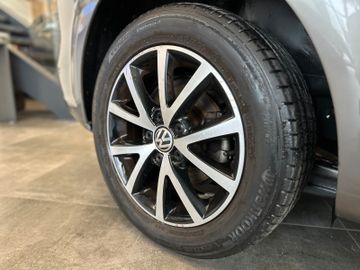 Volkswagen Touran Highline *AHK*Xenon*DAB*Klima*Navi*Kamera