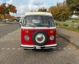 Volkswagen T2 - rote Volkswagen T2