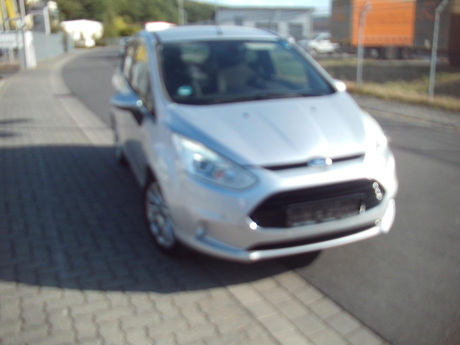 Ford B-Max 1,0 EcoBoost 92kW S/S Titanium