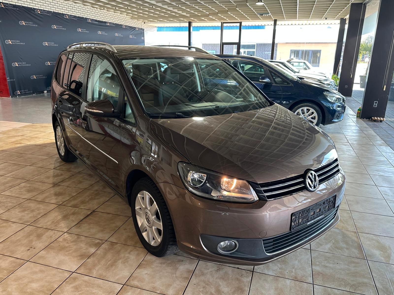 Volkswagen Touran Highline *7 Sitzer/SHZ/AHK/Automatik*