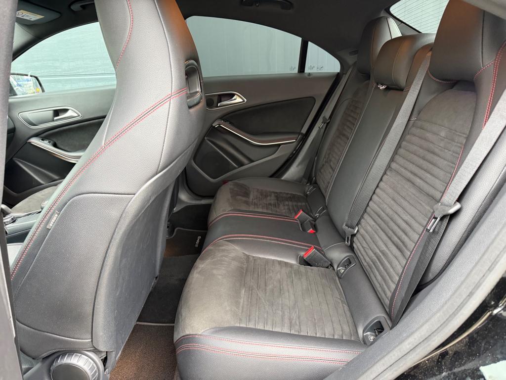 Mercedes-Benz CLA 220