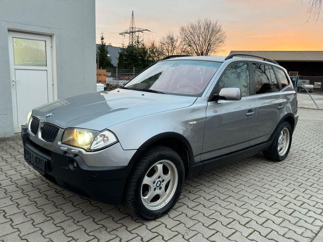 BMW X3 2.0d Xenon PANO AHK PDC HU Neu!