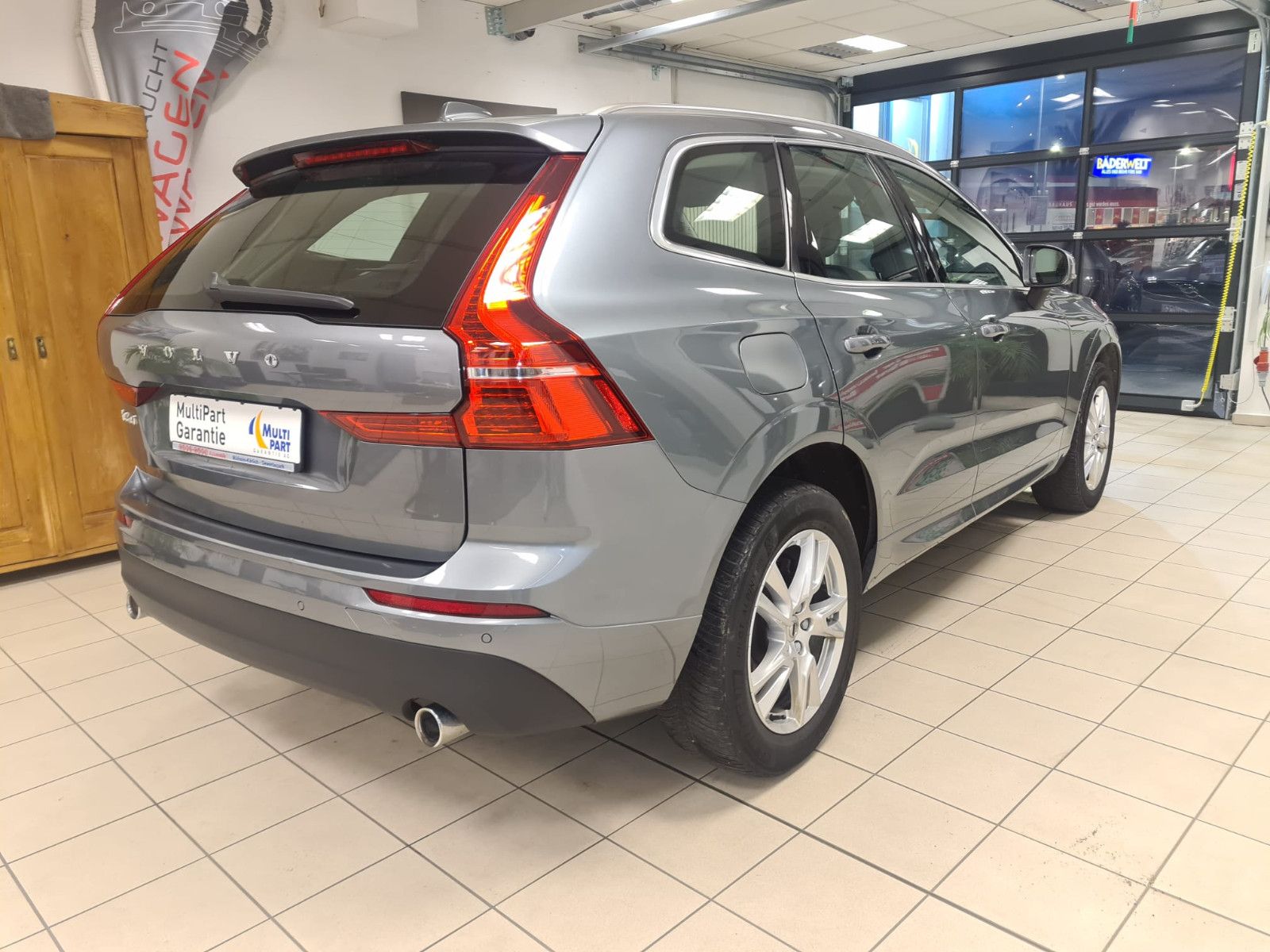 Fahrzeugabbildung Volvo XC60 Momentum AWD/NAVI/KLIMA/LEDER/GARANTIE