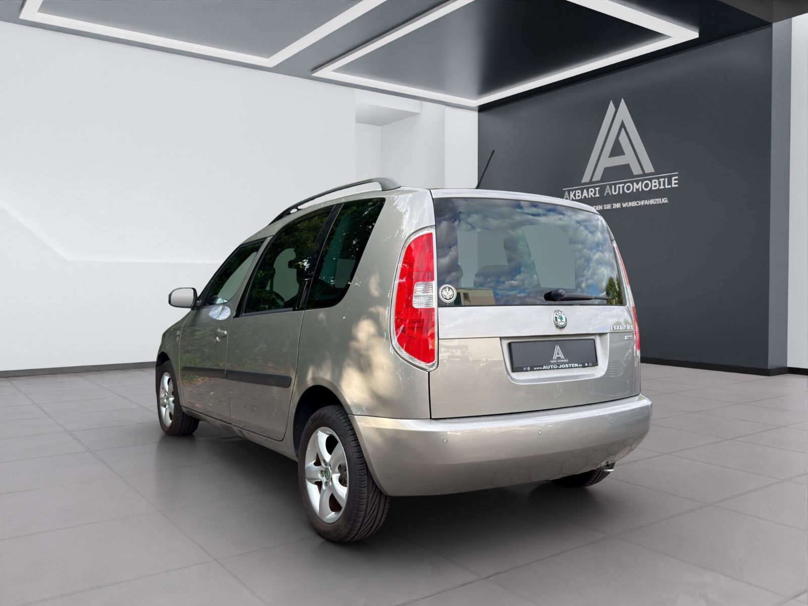 Fahrzeugabbildung SKODA Roomster Family*1.Hand*Klima*Automatik*