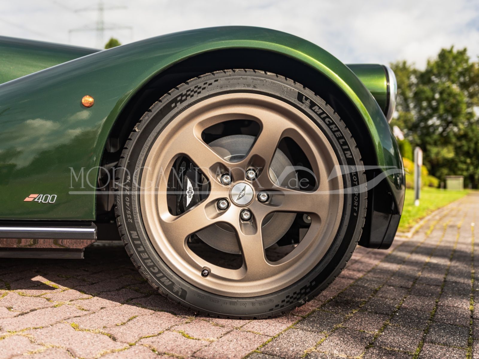 Fahrzeugabbildung Morgan Supersport 400