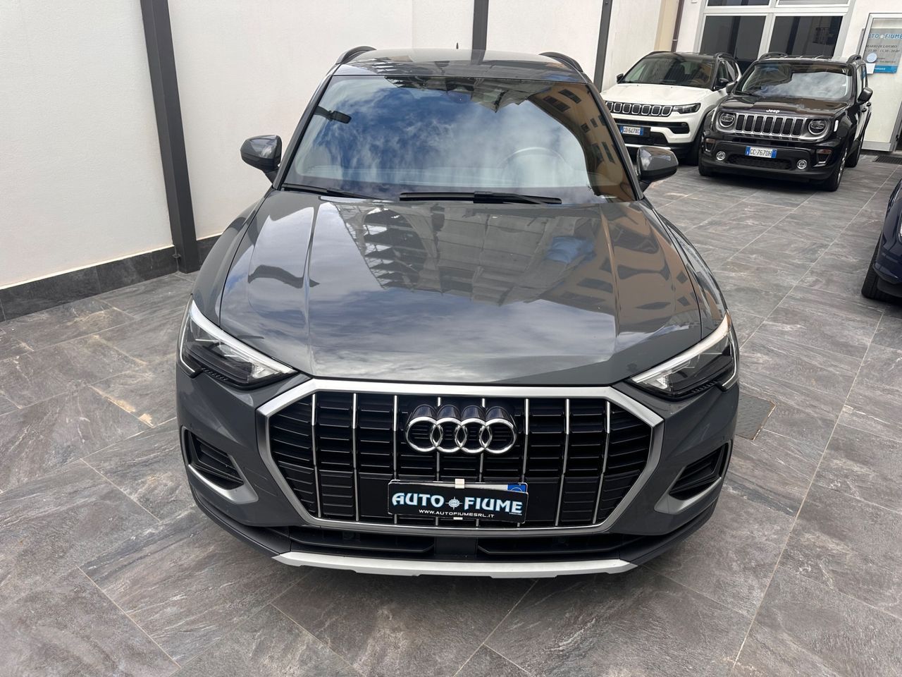Audi Q3 40 TDI quattro S tronic imagem 2