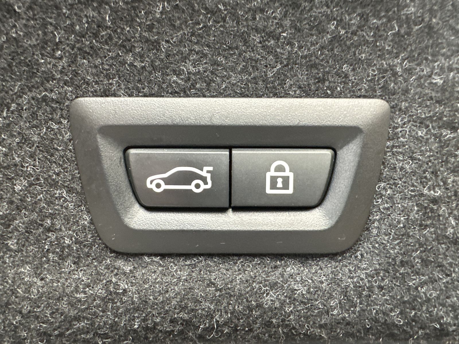 Fahrzeugabbildung BMW M3 Competition NAV+LASER+360°+HEAD-UP+19/20ZO+VC