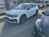 Volkswagen Tiguan Allspace 2.0 TDI DSG 4M R-Line 360°|20Z.| - Volkswagen Tiguan Allspace in Chemnitz