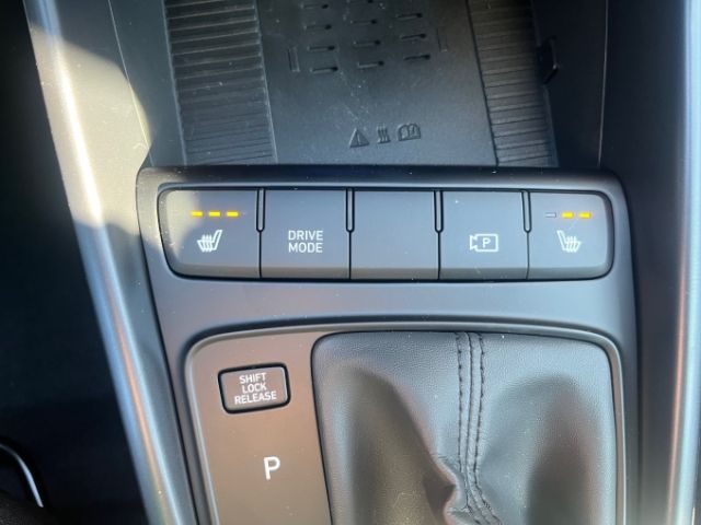 Fahrzeugabbildung Hyundai BAYON 1.0 T-Gdi MY25 (100PS) DCT Trend Komfortpa