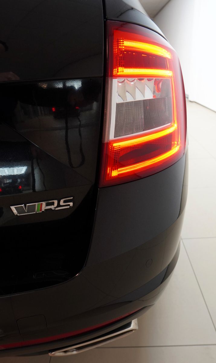 Fahrzeugabbildung SKODA Octavia RS *Autom*Navi*CarPlay*