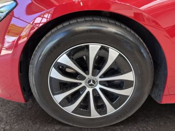 Mercedes E 200 - 12