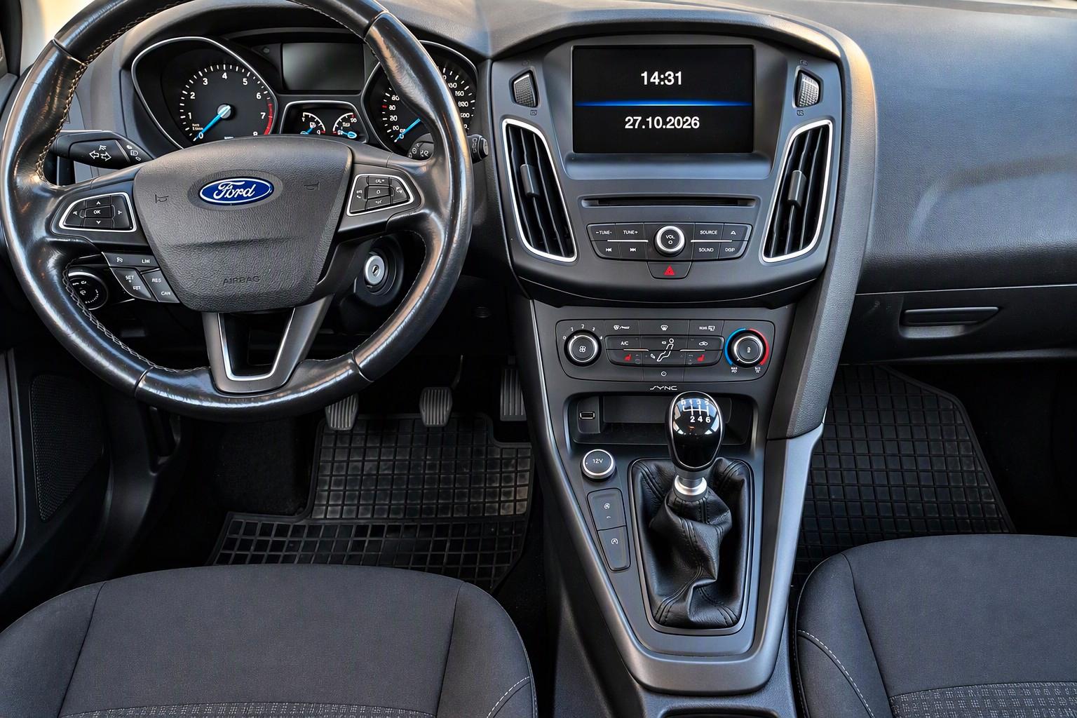 Ford Focus 2015 — photo 8