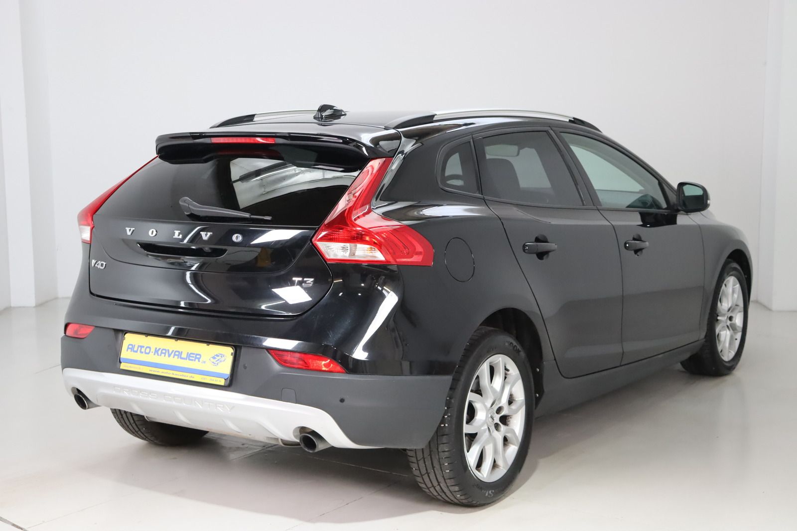 Fahrzeugabbildung Volvo V40 Cross Country * LED * Navi * RFK