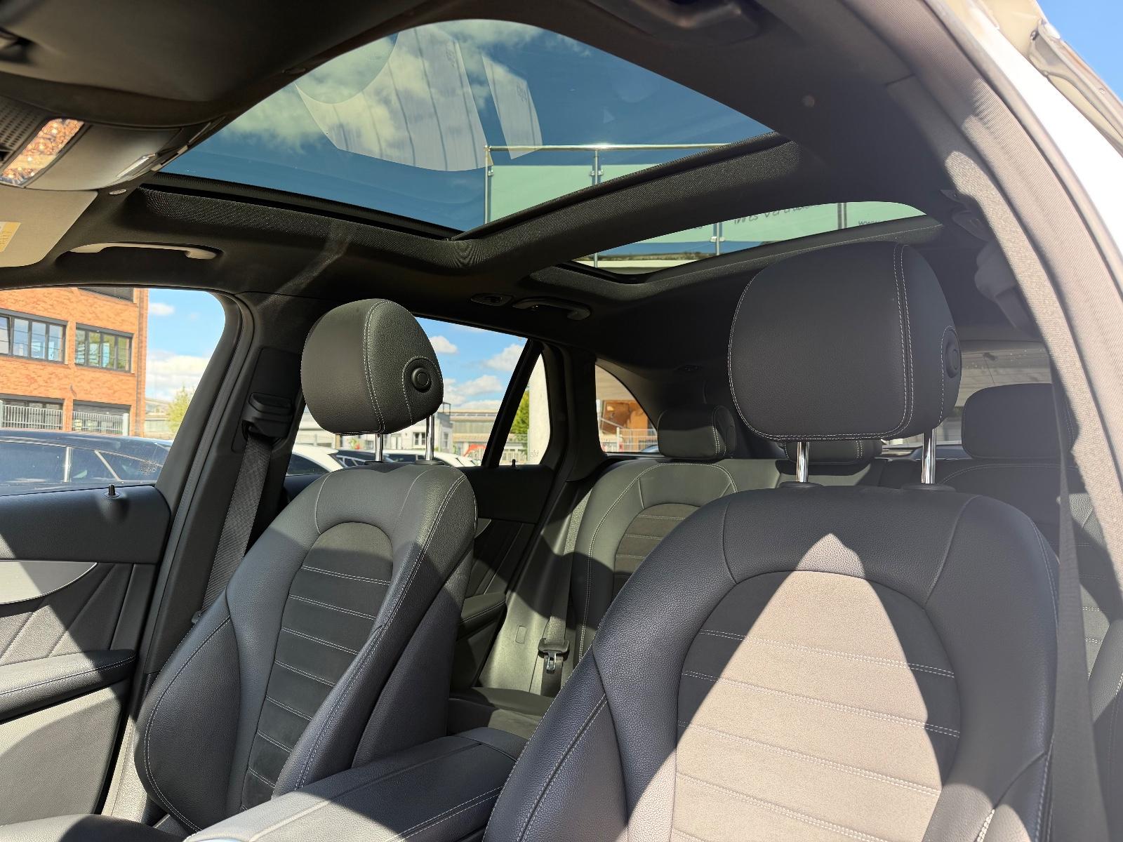 Mercedes-Benz GLC 300d 4Matic*AMG*AHK*Pano*Memory*Distr*360°