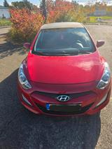 Hyundai i30 Sondermodell mit Navigation - Hyundai i30: Sondermodell