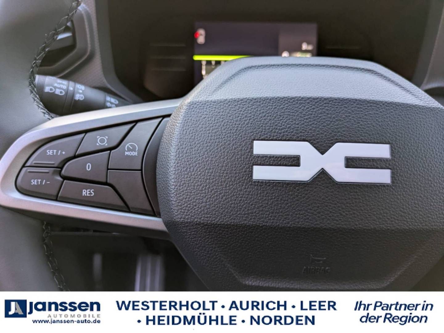 Fahrzeugabbildung Dacia Neuer Dacia Duster Journey mild hybrid 140