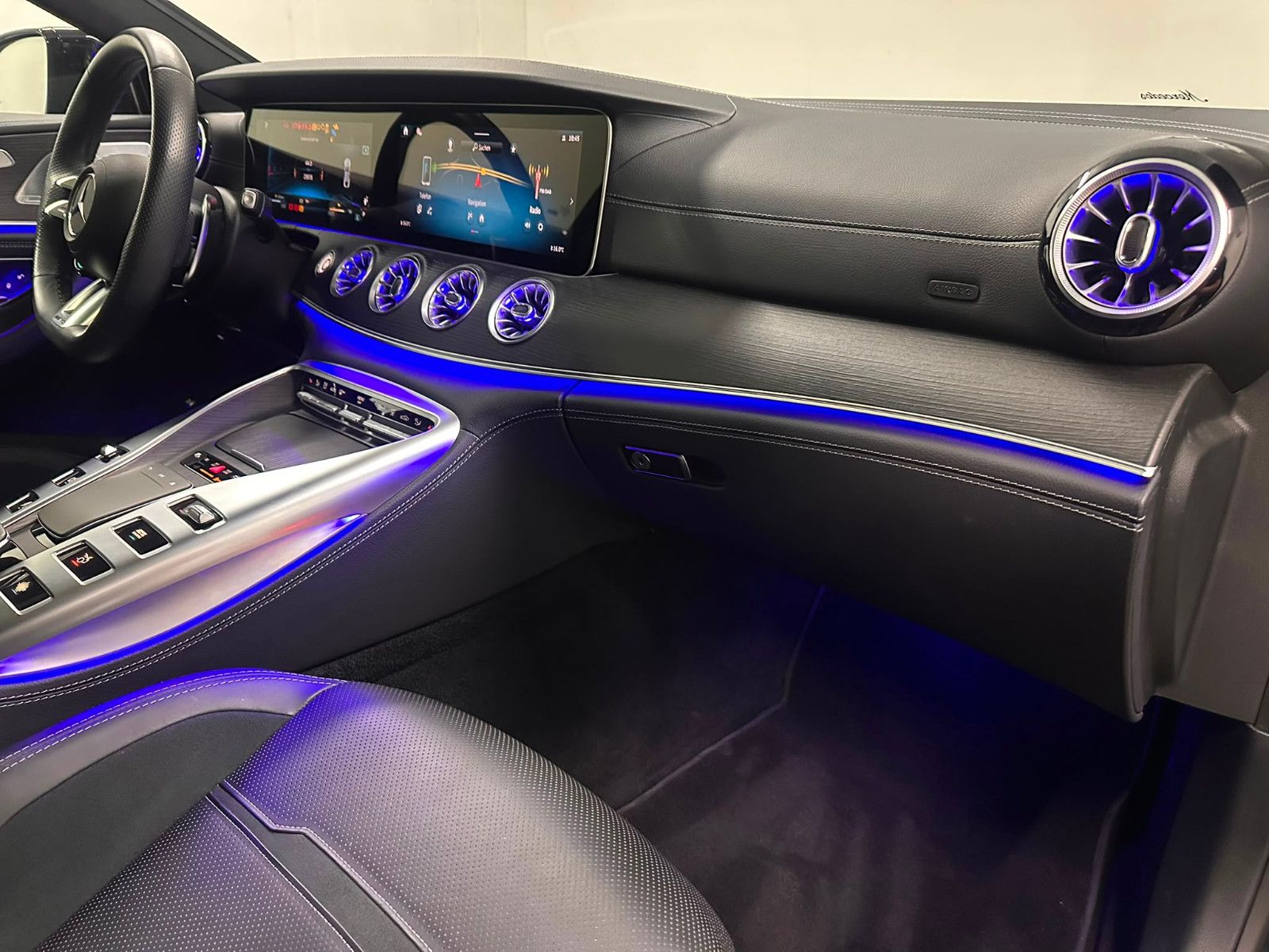 Fahrzeugabbildung Mercedes-Benz GT 63 S E Performance *SHD*KEYGO*NIGHT*SITZKLIMA