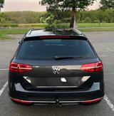 Volkswagen Passat Variant 2.0 TDI SCR DSG Highline Vari... - VW Passat Variant von privat