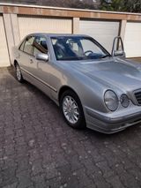 Mercedes-Benz Mercedes E 200 Elegance Facelift - Mercedes-Benz E 200 aus 1999