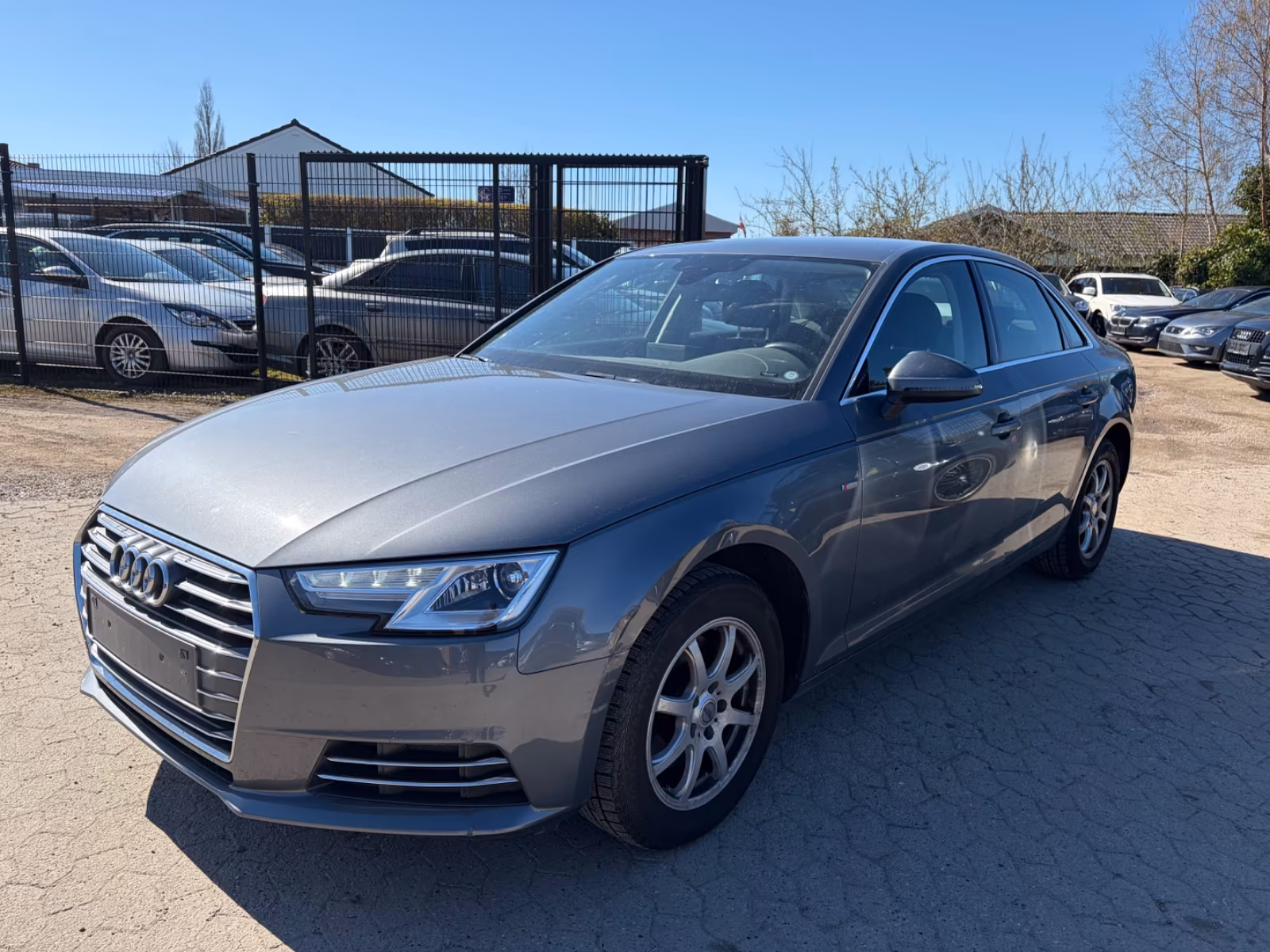 Audi A4 1.4 TFSI 110kw S-Line Klima Led 2x alu