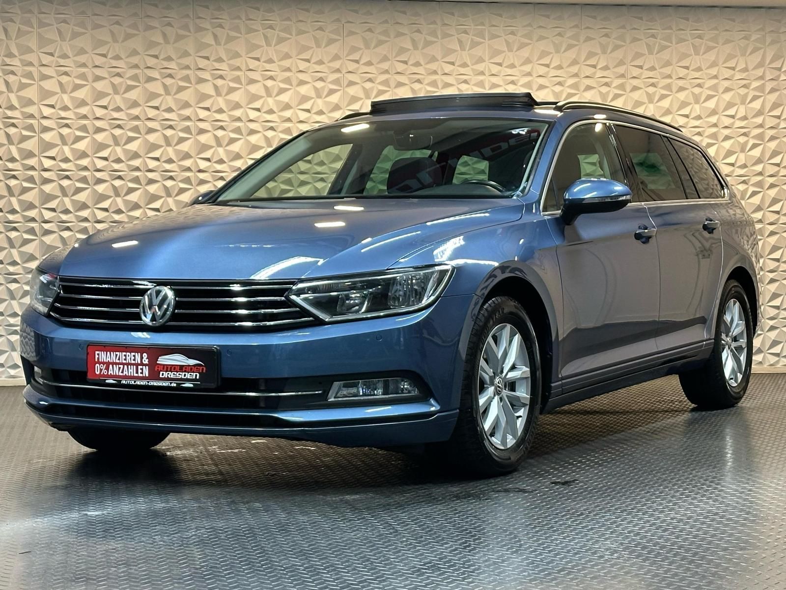 VW Passat 2.0TDI COMFORTLINE AHK#SHZ#ACC#NAVI#PANO - Image 4