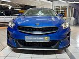 Kia XCeed+NAVI+AUTOMATIK+AHK+KAMERA+SITZ/LENK.HEIZUN - blaue Kia XCeed