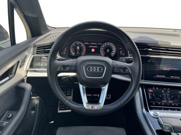 Audi Q7 - 10