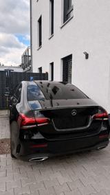 Mercedes-Benz A 200 DCT AMG Line · Panorama · 1. Hand - Mercedes-Benz A 200 Gebrauchtwagen in Frankfurt